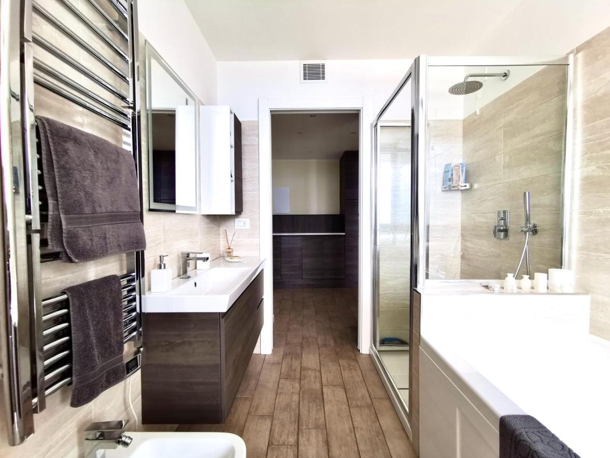 The View!!! By Design Studio Perledo Exterior photo